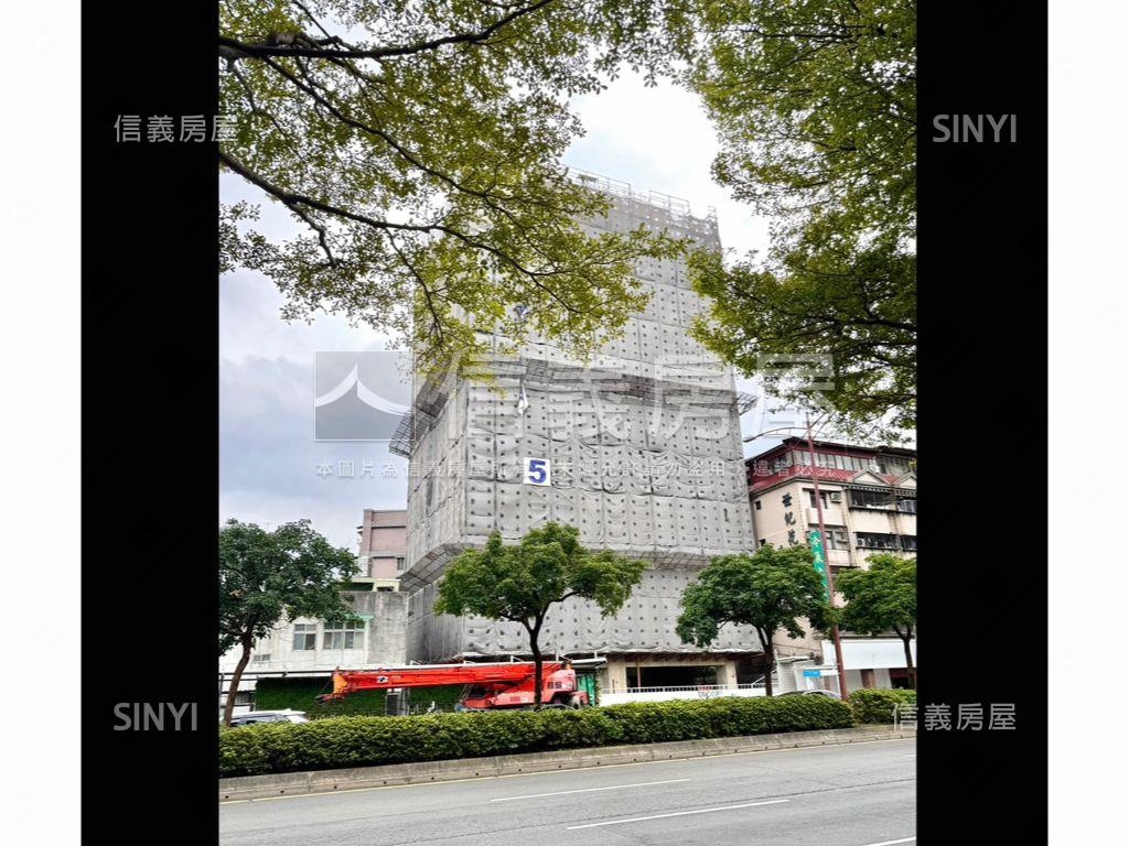 德謙驛邊間三房車位房屋室內格局與周邊環境