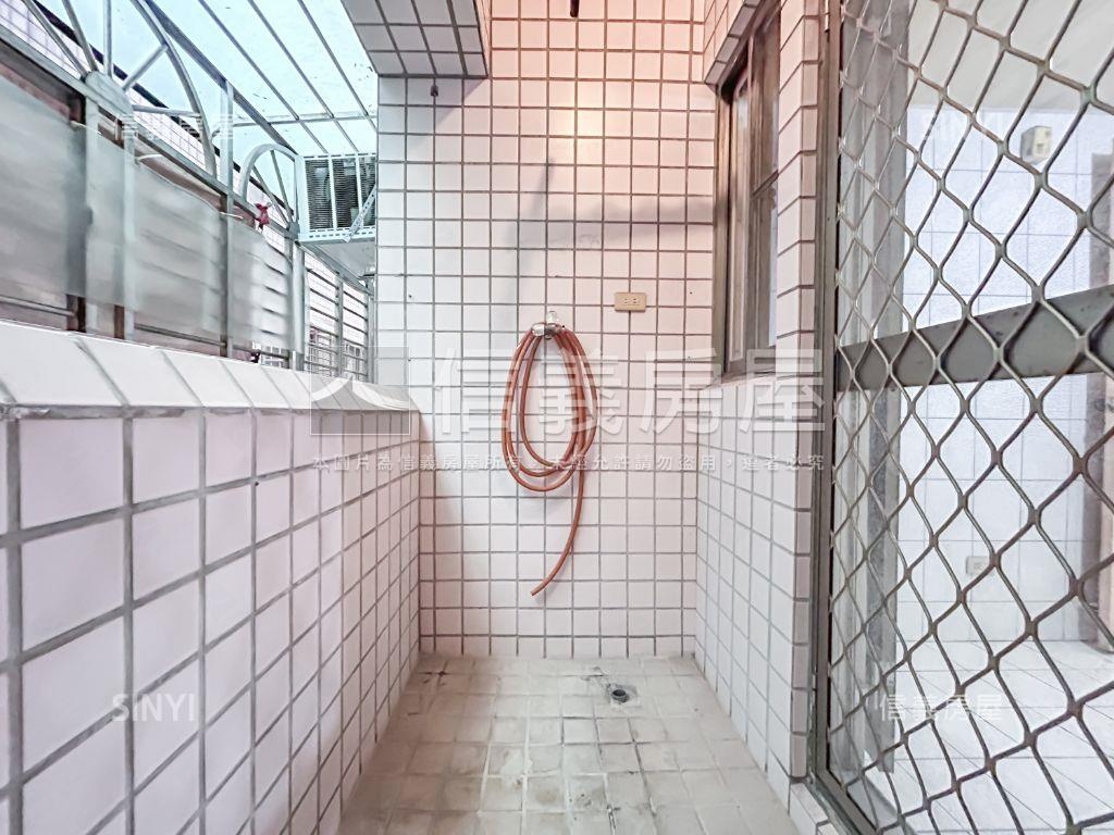 稀有推薦樟樹採光三房華廈房屋室內格局與周邊環境