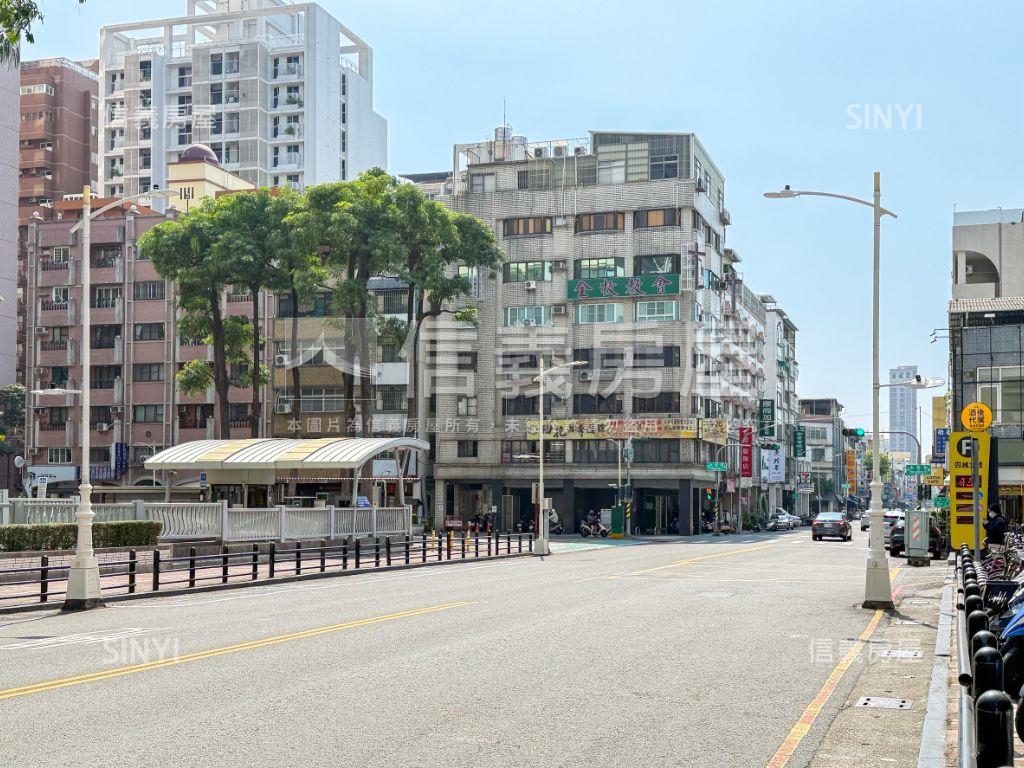 近市政府三角窗金店面房屋室內格局與周邊環境