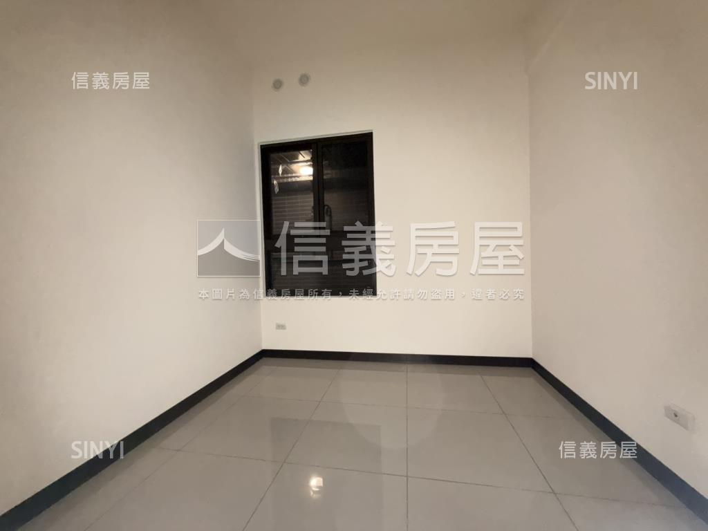 中國醫高樓四房雙衛浴平車房屋室內格局與周邊環境