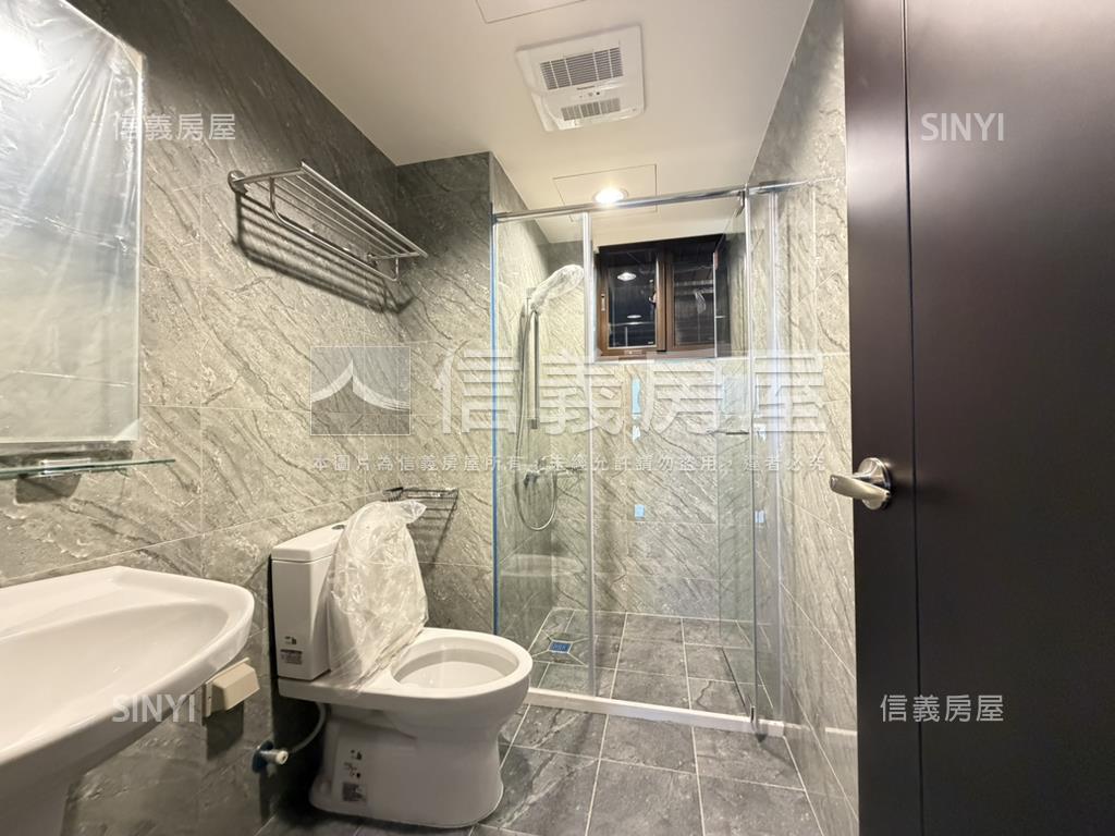 中國醫高樓四房雙衛浴平車房屋室內格局與周邊環境