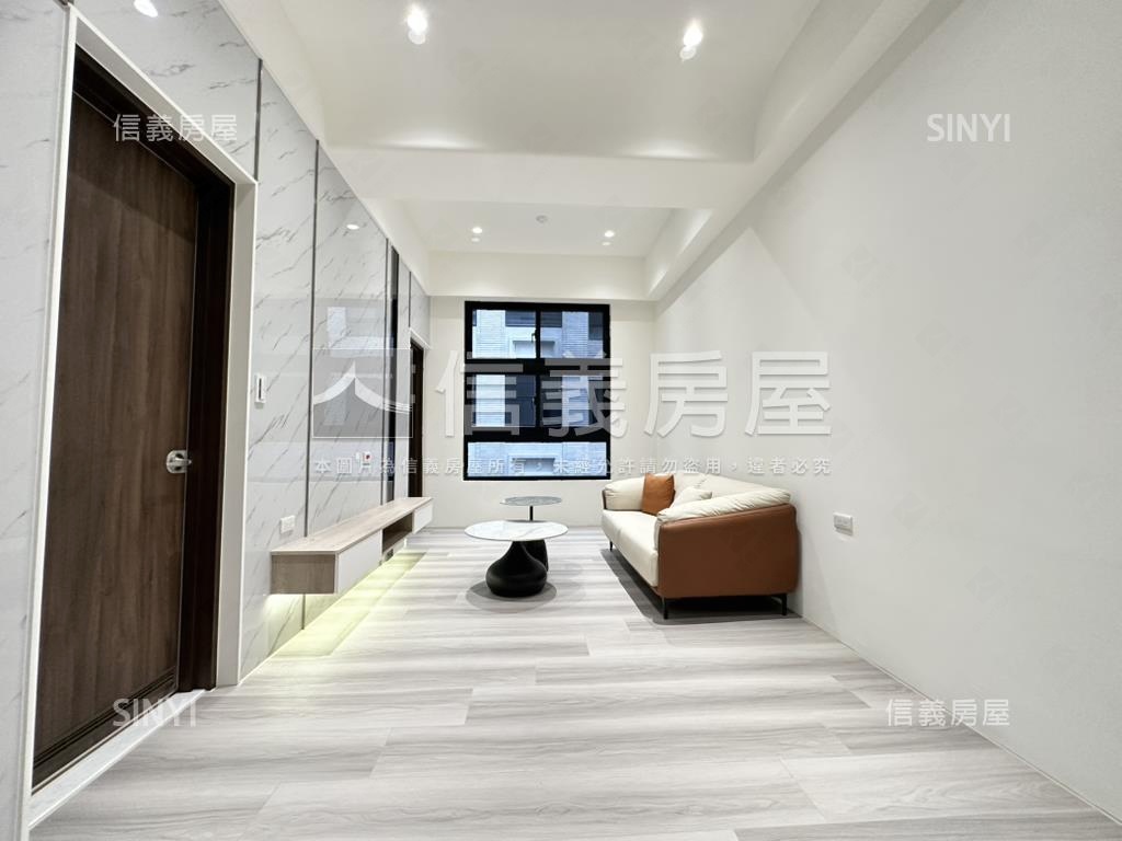 小檜溪佳麗堡三房車位房屋室內格局與周邊環境