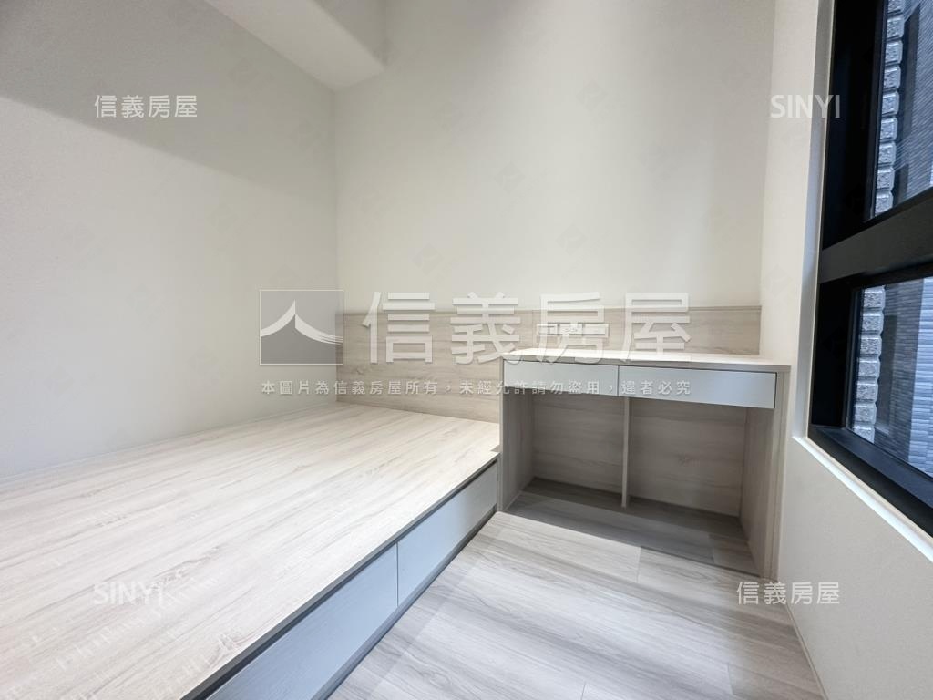 小檜溪佳麗堡三房車位房屋室內格局與周邊環境