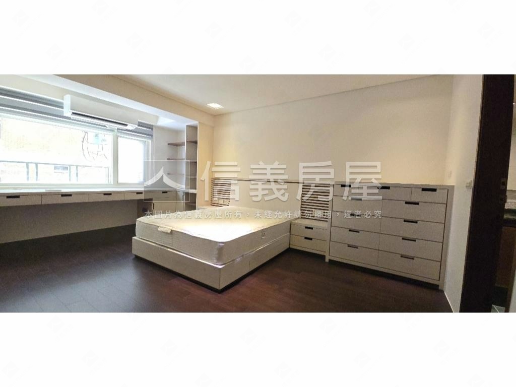 天母三越邊間二樓房屋室內格局與周邊環境
