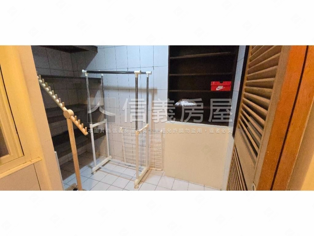 天母三越邊間二樓房屋室內格局與周邊環境