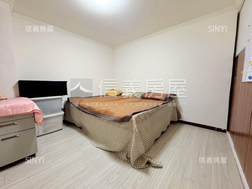 龍山國小旁近園區美宅房屋室內格局與周邊環境