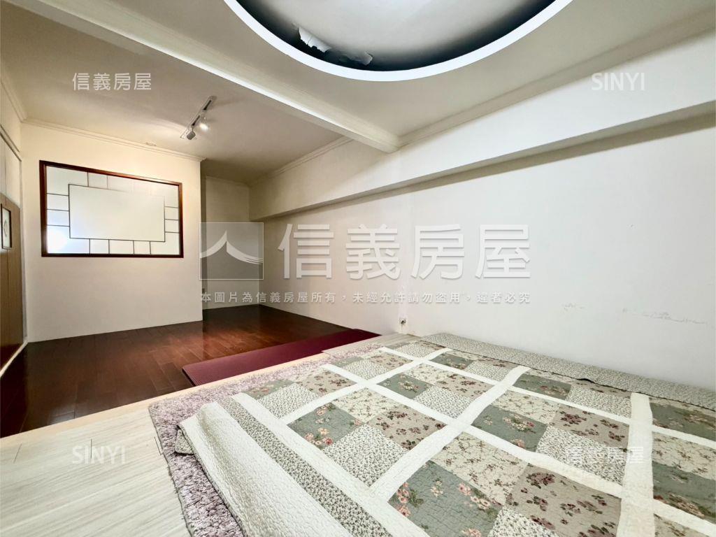 龍山國小旁近園區美宅房屋室內格局與周邊環境