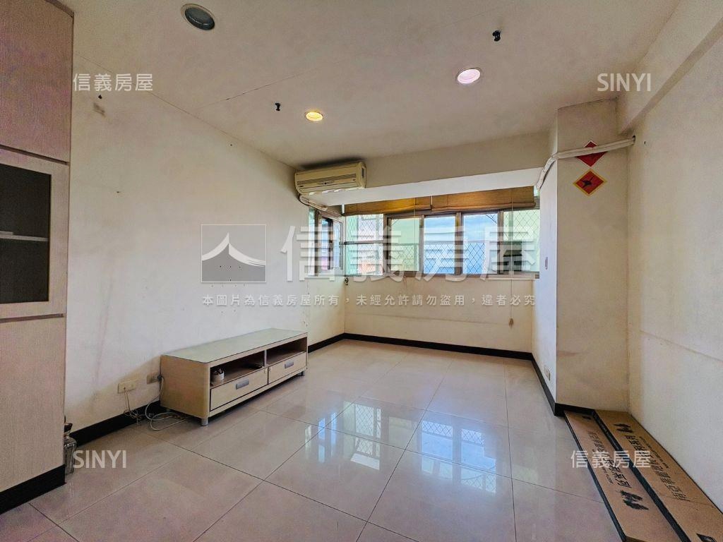 未來捷運景觀三房房屋室內格局與周邊環境