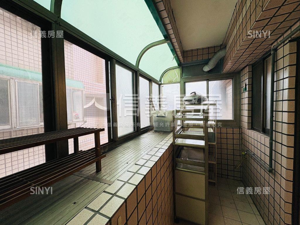 未來捷運景觀三房房屋室內格局與周邊環境
