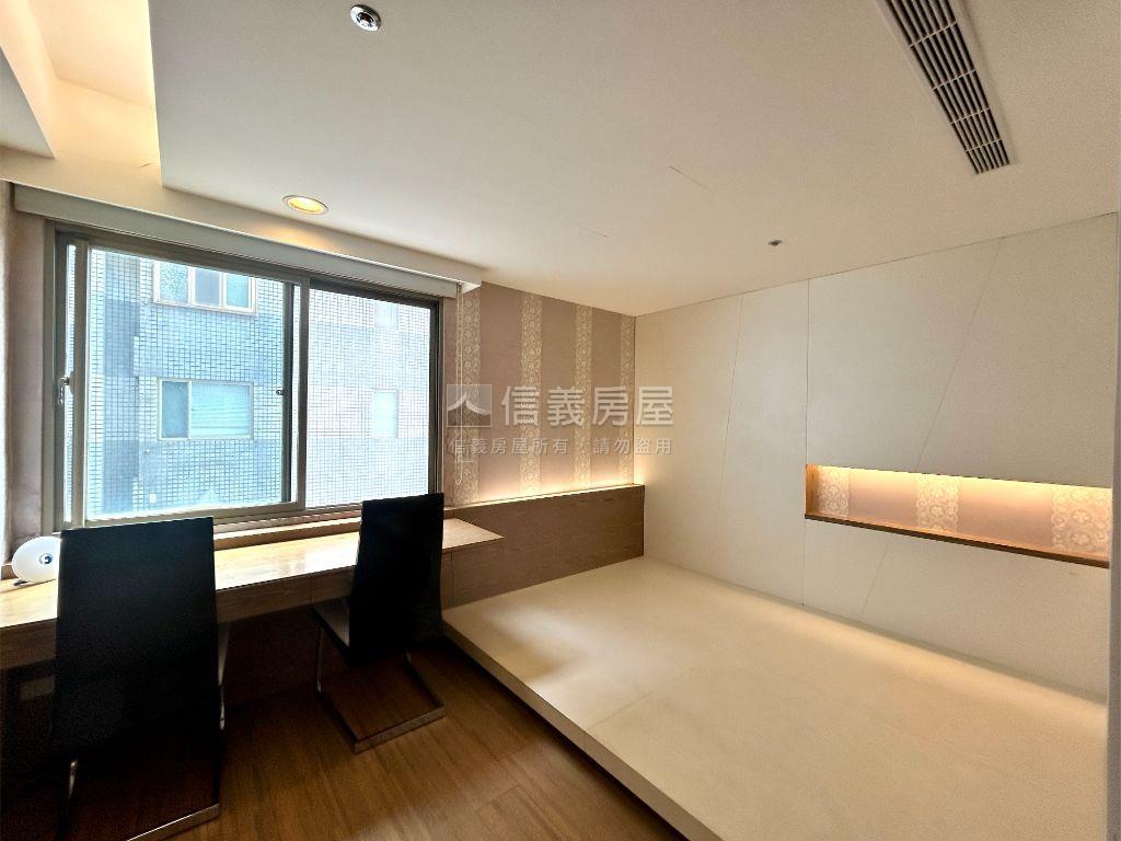 莎士比亞朝南台大校園帝景房屋室內格局與周邊環境