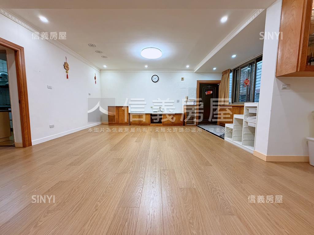 漂亮龍興邊間公寓三樓房屋室內格局與周邊環境