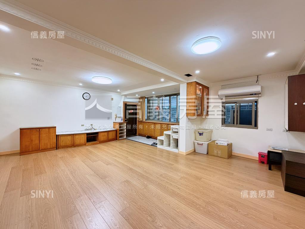 漂亮龍興邊間公寓三樓房屋室內格局與周邊環境