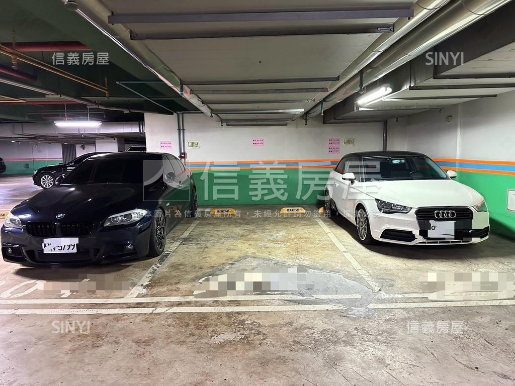 Ｂ２車位３２８號房屋室內格局與周邊環境