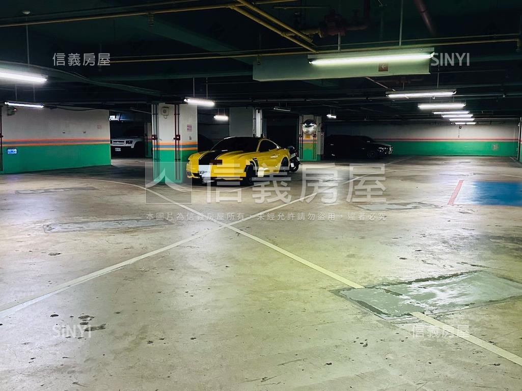 Ｂ２車位３２８號房屋室內格局與周邊環境