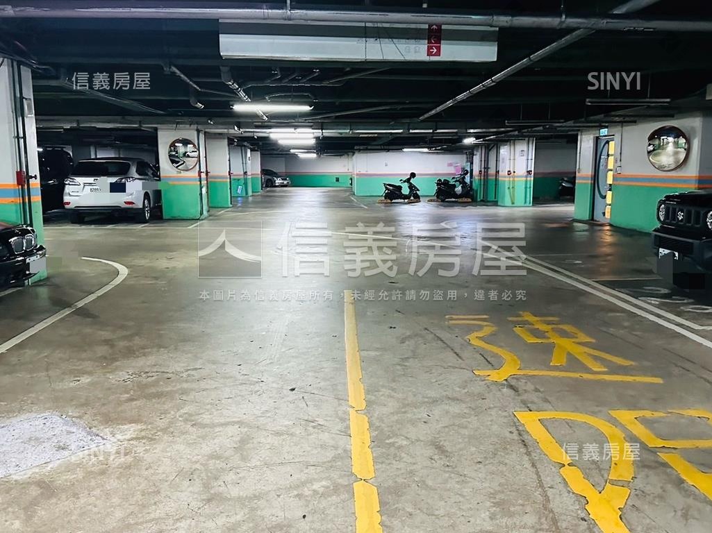 Ｂ２車位３２８號房屋室內格局與周邊環境