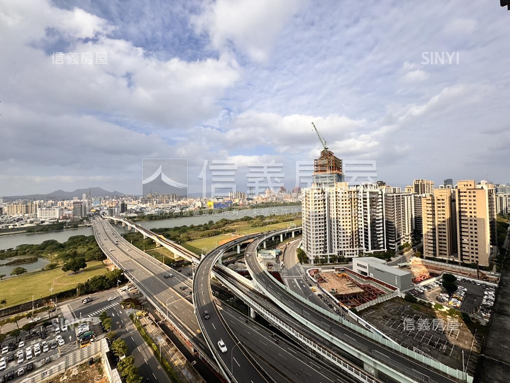 巨蛋鋼骨邊間美屋房屋室內格局與周邊環境