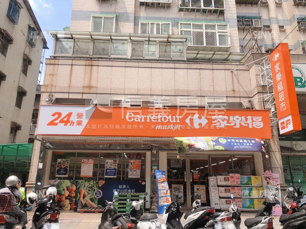 德林哲里正面公園兩房車位房屋室內格局與周邊環境