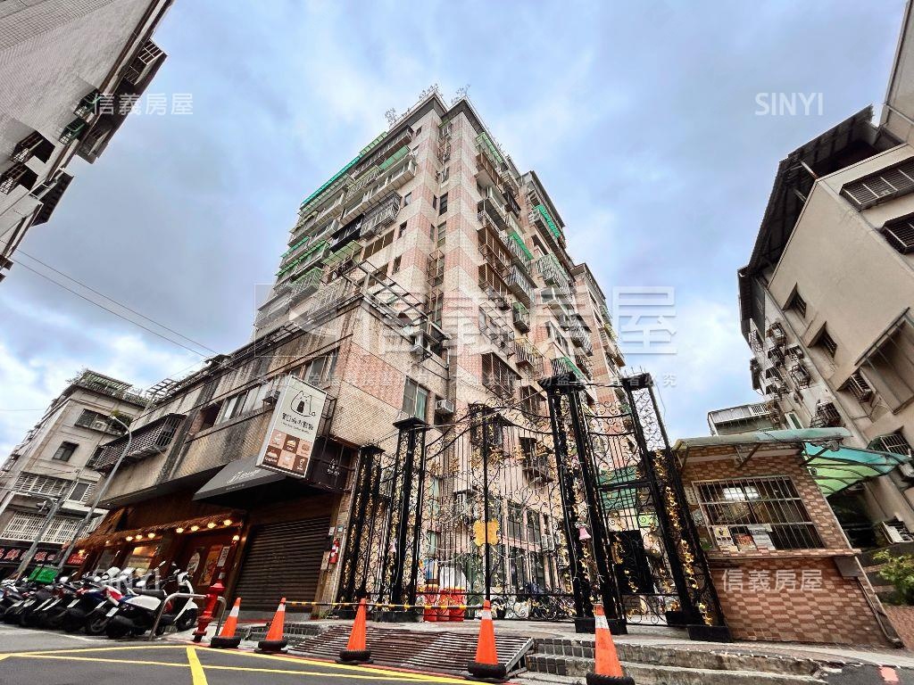 貴族兩房房屋室內格局與周邊環境