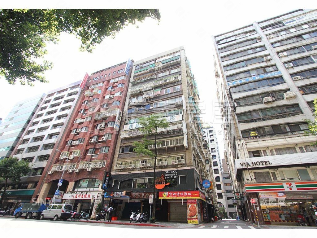 中山國賓邊間明亮美屋房屋室內格局與周邊環境