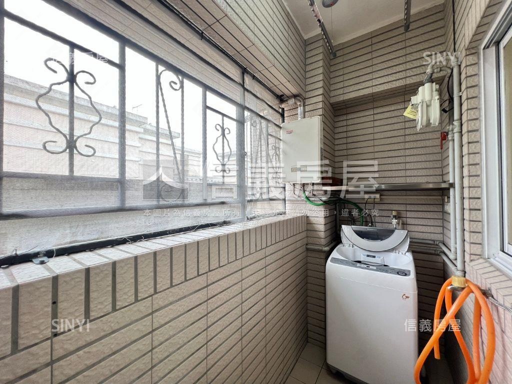 【凡登】精裝溫馨兩房車位房屋室內格局與周邊環境