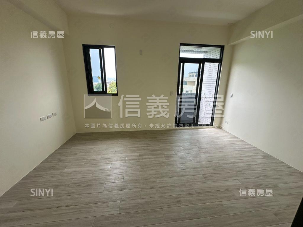 草屯電梯別墅房屋室內格局與周邊環境