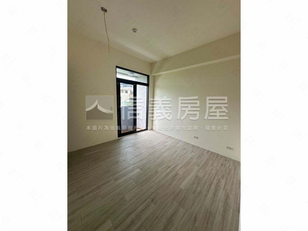 草屯電梯別墅房屋室內格局與周邊環境