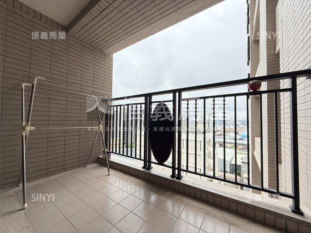 時代菁英高樓層三房平車房屋室內格局與周邊環境