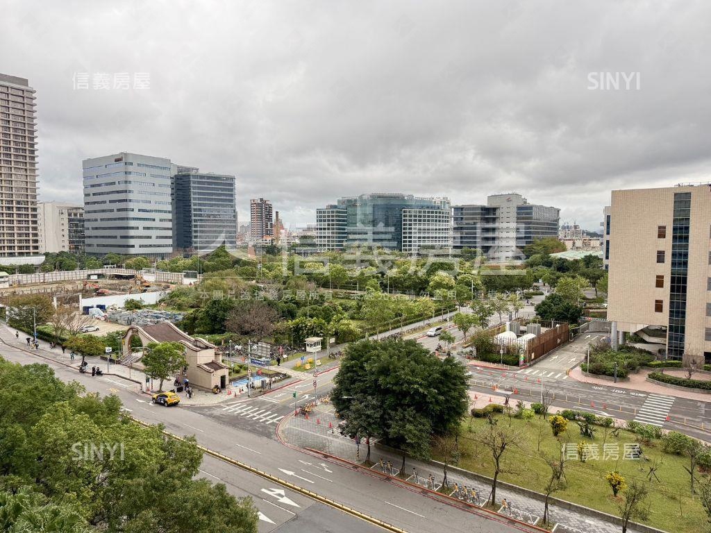 亞東捷運遠揚加州４房車位房屋室內格局與周邊環境
