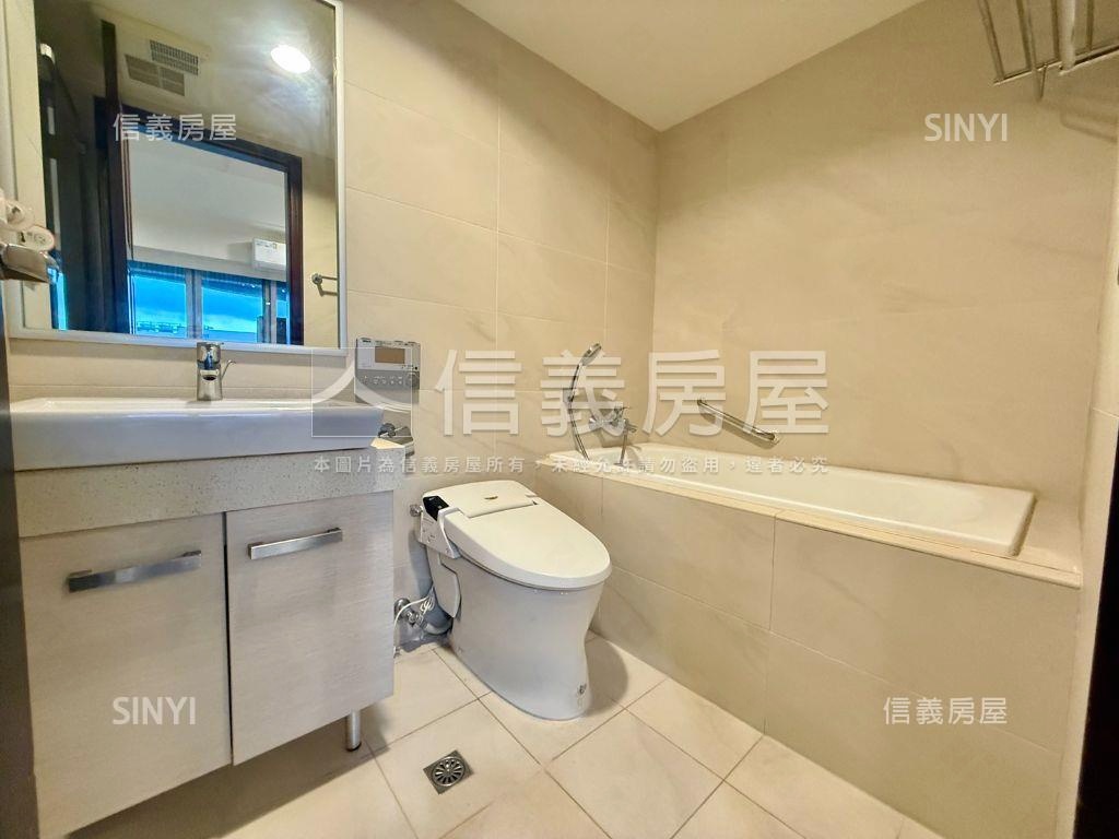 亞東捷運遠揚加州４房車位房屋室內格局與周邊環境