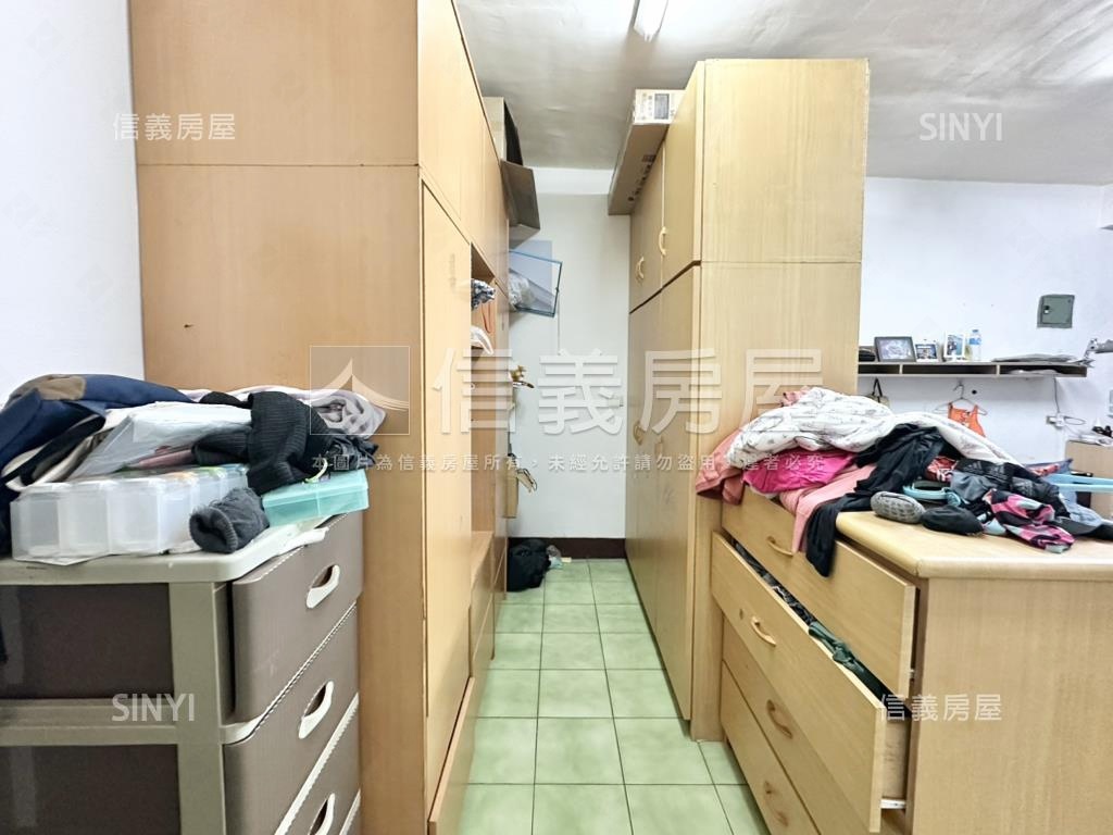 水湳市場低總價透天房屋室內格局與周邊環境