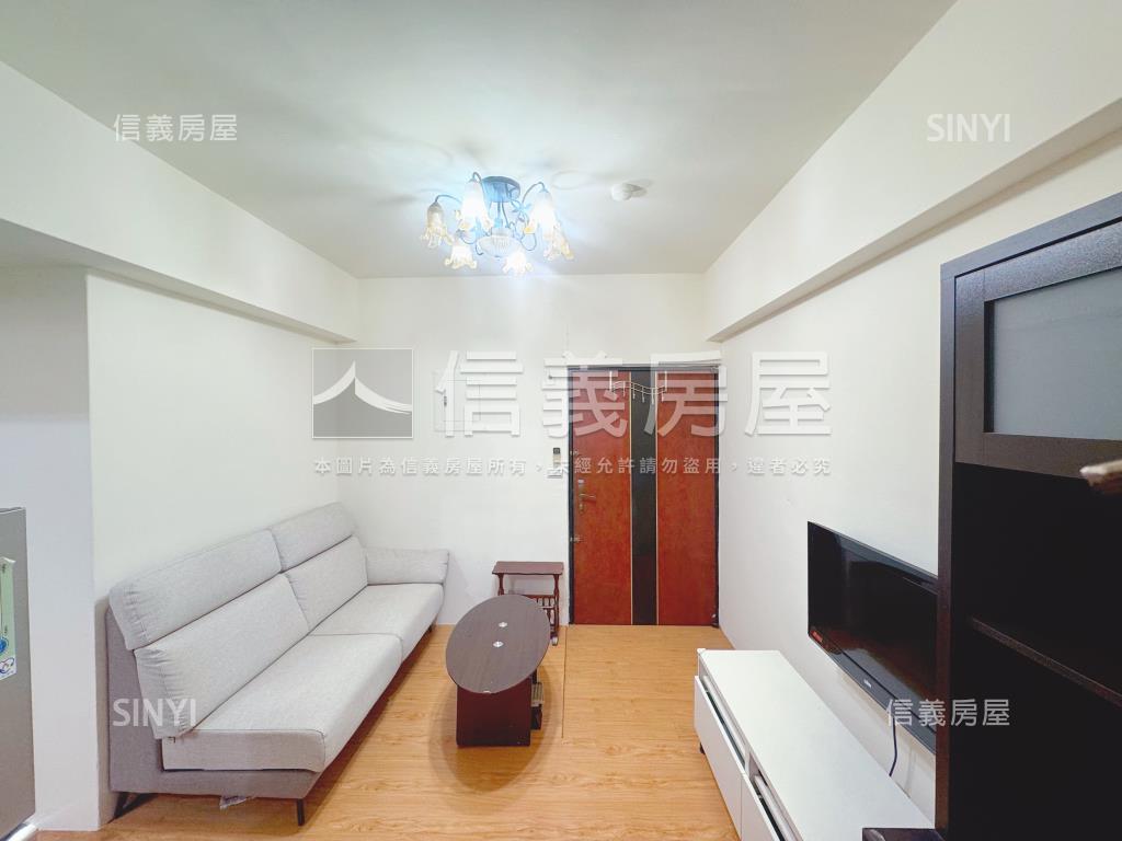 金鳳凰電梯大兩房房屋室內格局與周邊環境