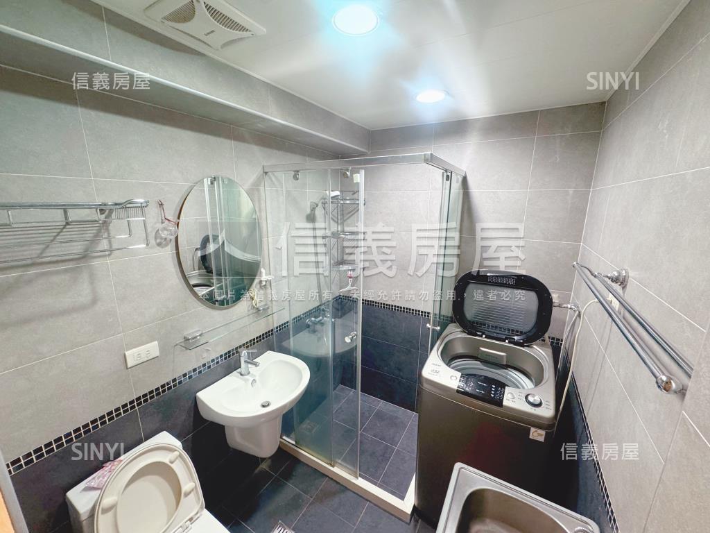 金鳳凰電梯大兩房房屋室內格局與周邊環境