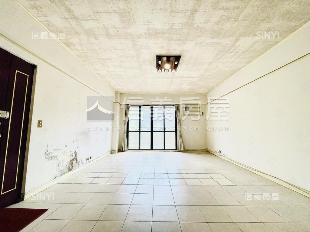 書香世家四房車位房屋室內格局與周邊環境