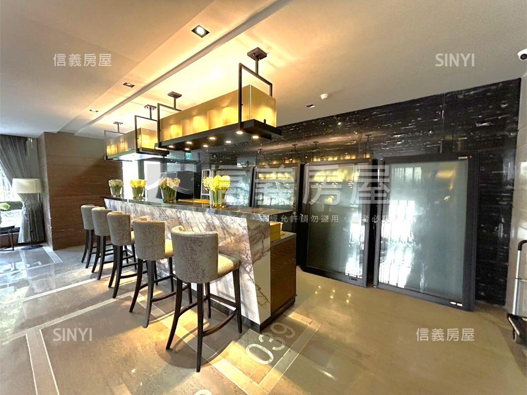 達麗採光坡平車位房屋室內格局與周邊環境