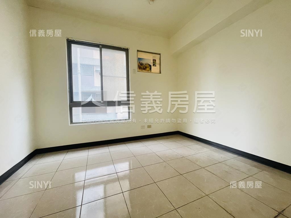 僑愛國宅優質大三房車位房屋室內格局與周邊環境