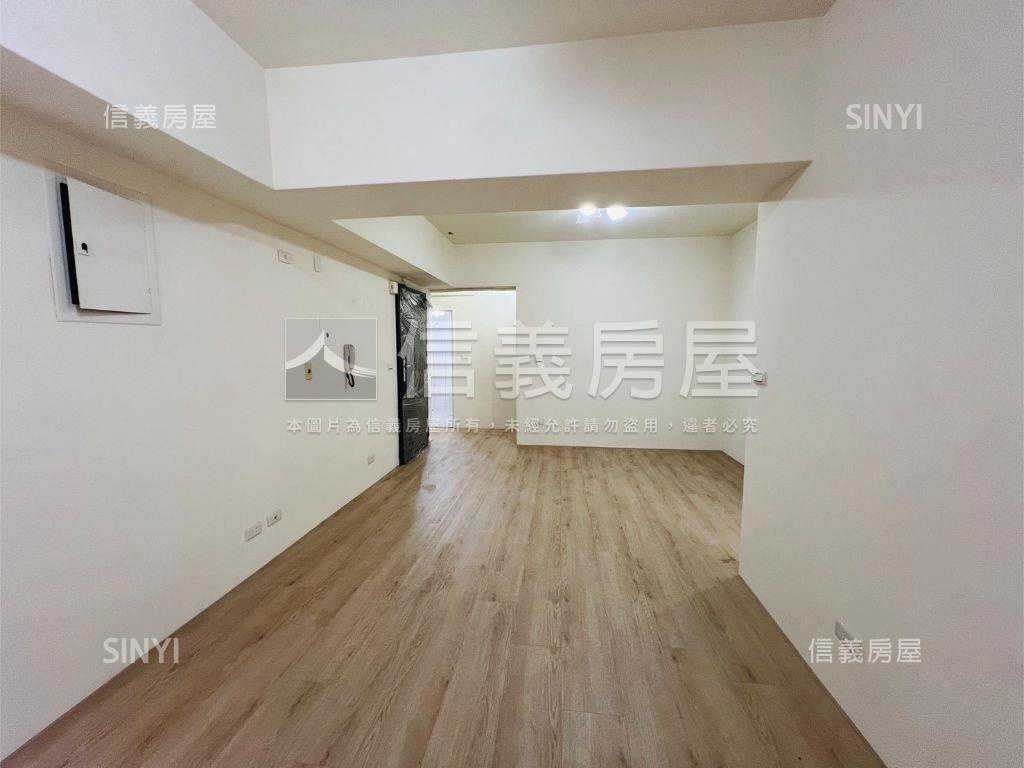 輕裝潢三房雙平車房屋室內格局與周邊環境