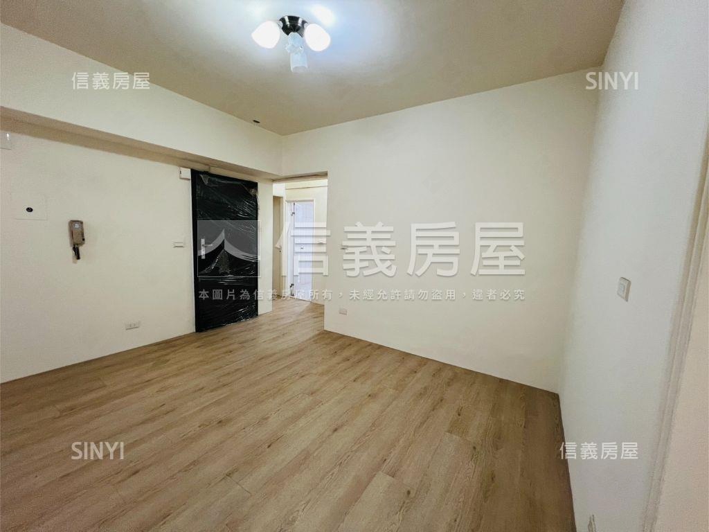 輕裝潢三房雙平車房屋室內格局與周邊環境