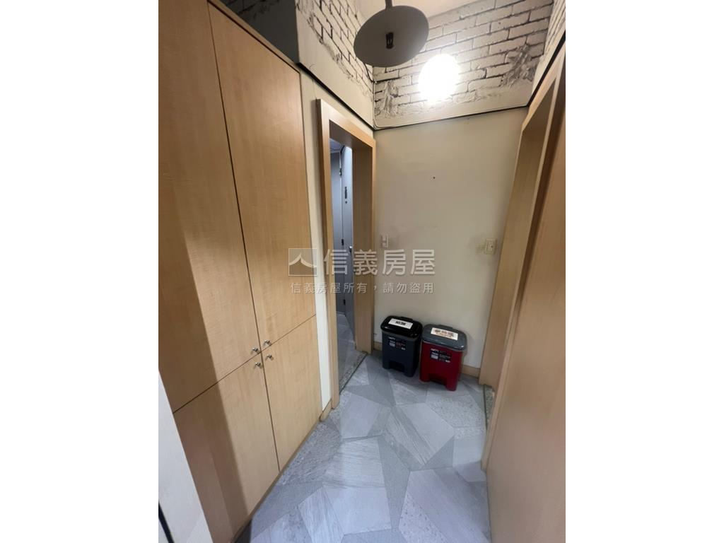 南京商業高樓採光美辦公房屋室內格局與周邊環境