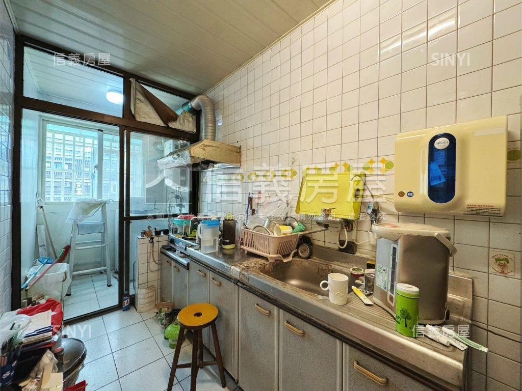 一級戰區精誠美屋房屋室內格局與周邊環境