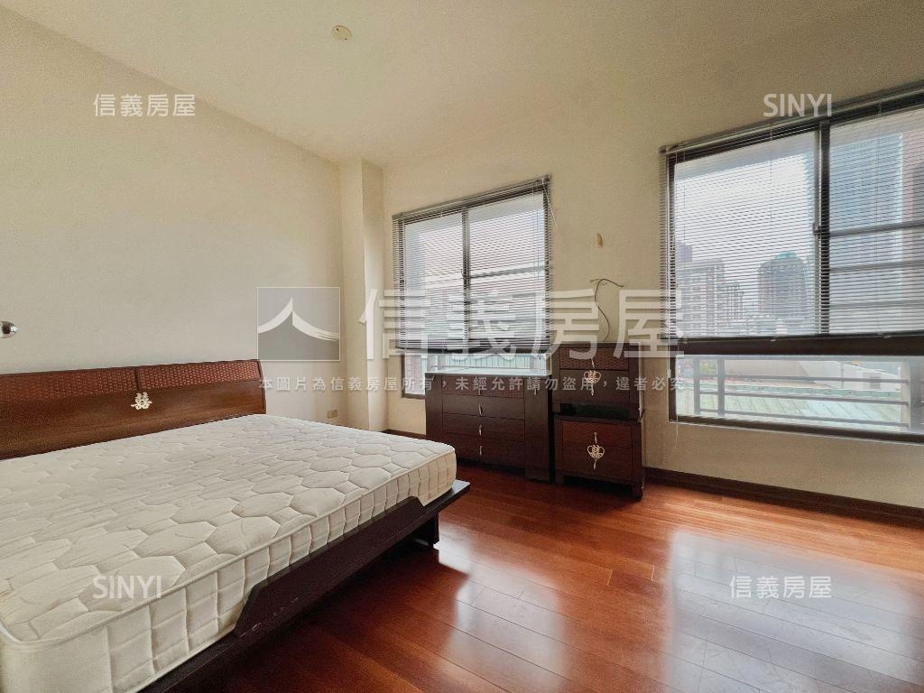 信義專任朝南全友麗緻房屋室內格局與周邊環境