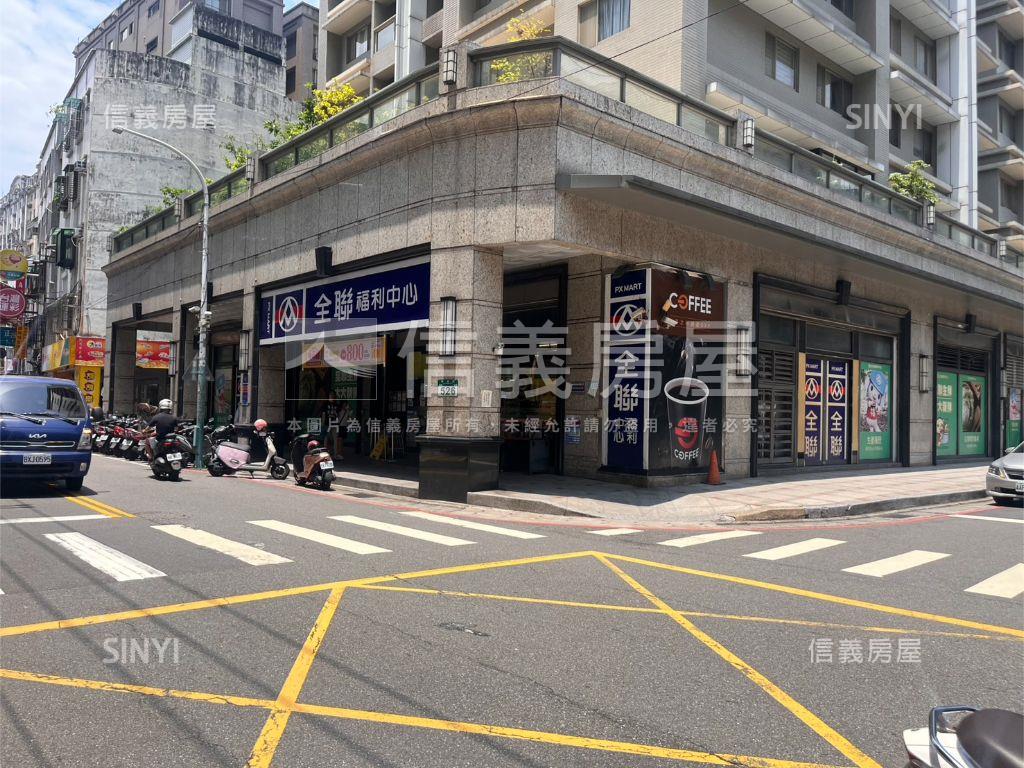 麗池親水都心三房車位房屋室內格局與周邊環境