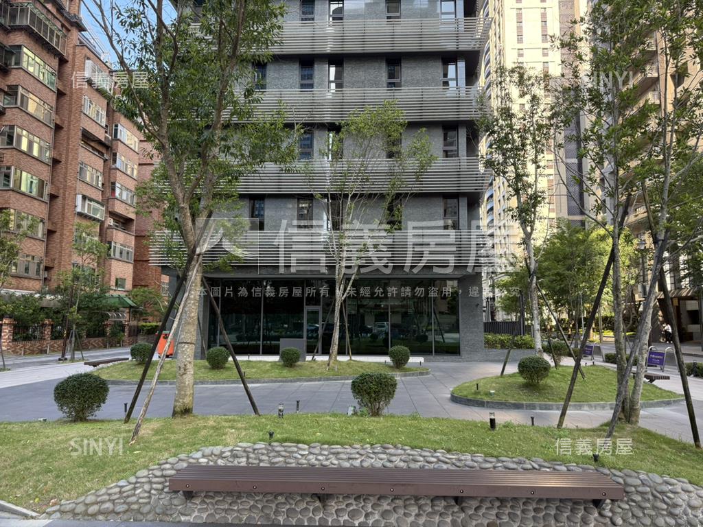 信義松雍高樓景觀邸房屋室內格局與周邊環境