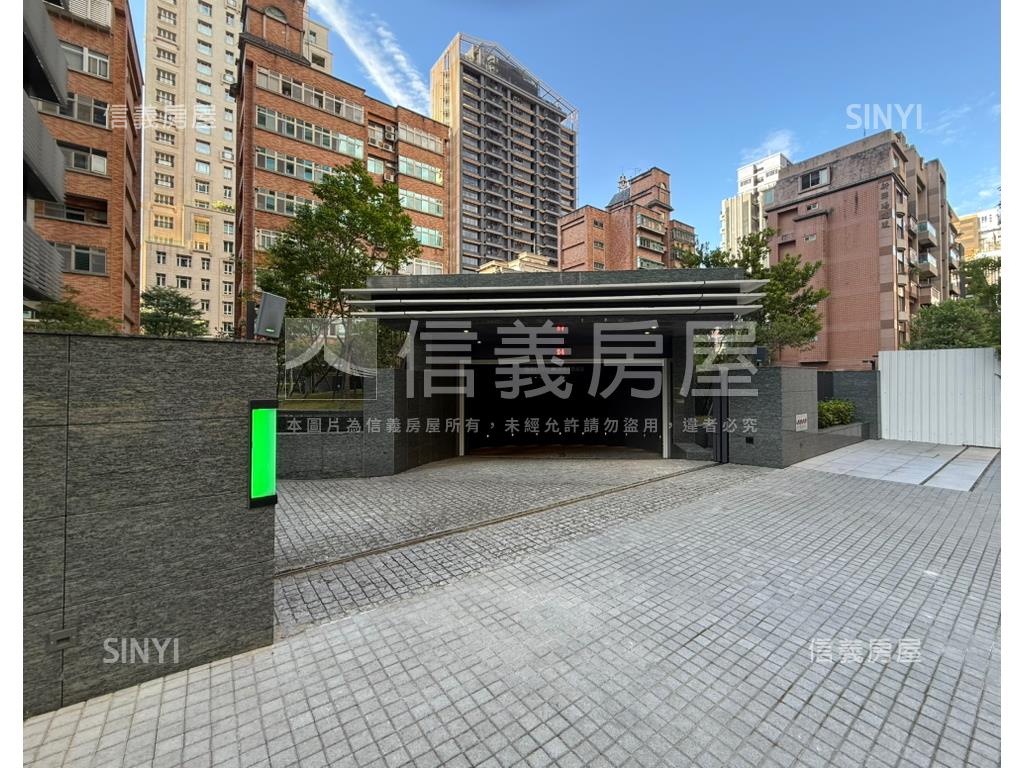 信義松雍高樓景觀邸房屋室內格局與周邊環境