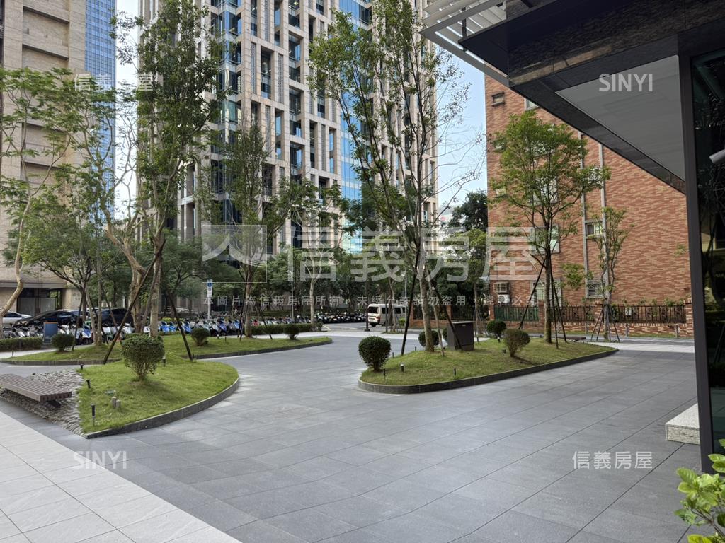 信義松雍高樓景觀邸房屋室內格局與周邊環境
