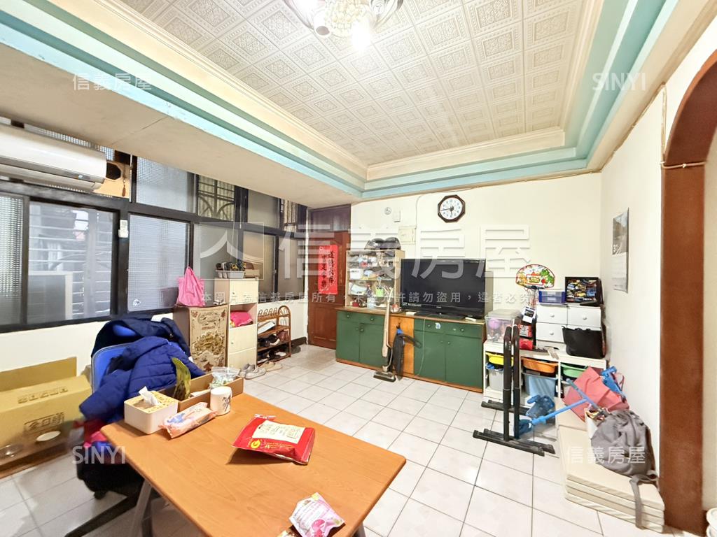 新莊瓊林路公寓３房房屋室內格局與周邊環境