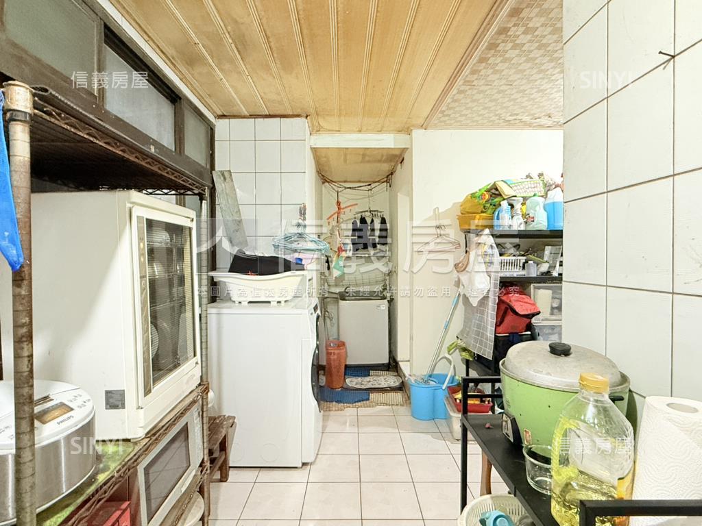 新莊瓊林路公寓３房房屋室內格局與周邊環境