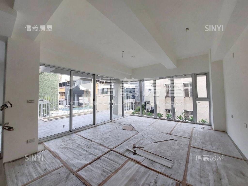 匠心獨具｜全新雙車豪邸房屋室內格局與周邊環境