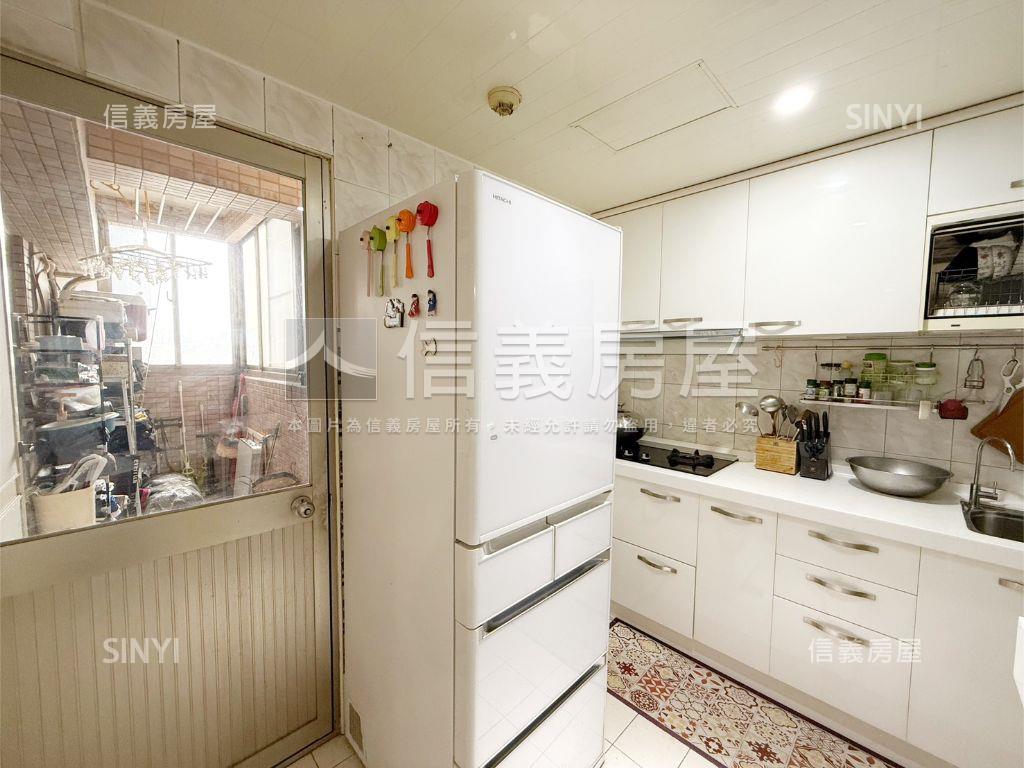 景安比利時高樓四房車位房屋室內格局與周邊環境