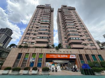 潤泰御花園四房大露臺戶
