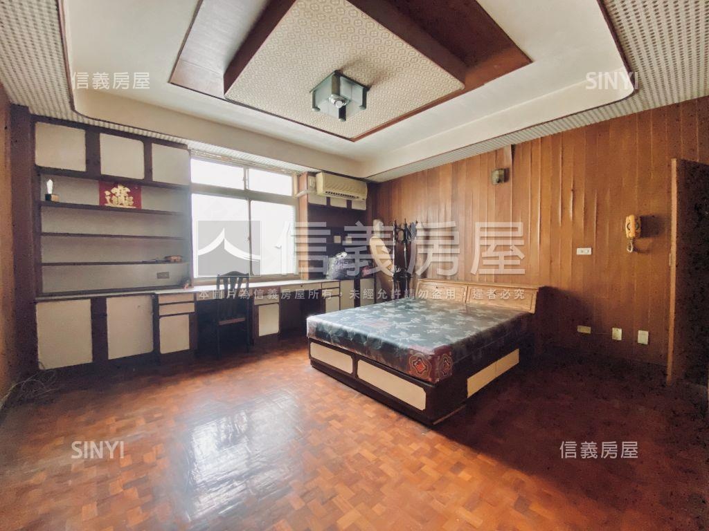 宮後傳統天井木質墅房屋室內格局與周邊環境